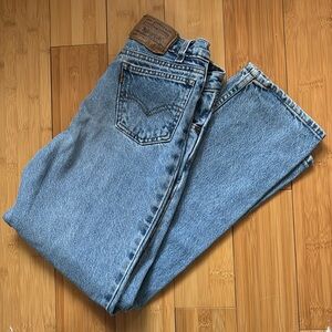 Vintage Levi’s bronzes label